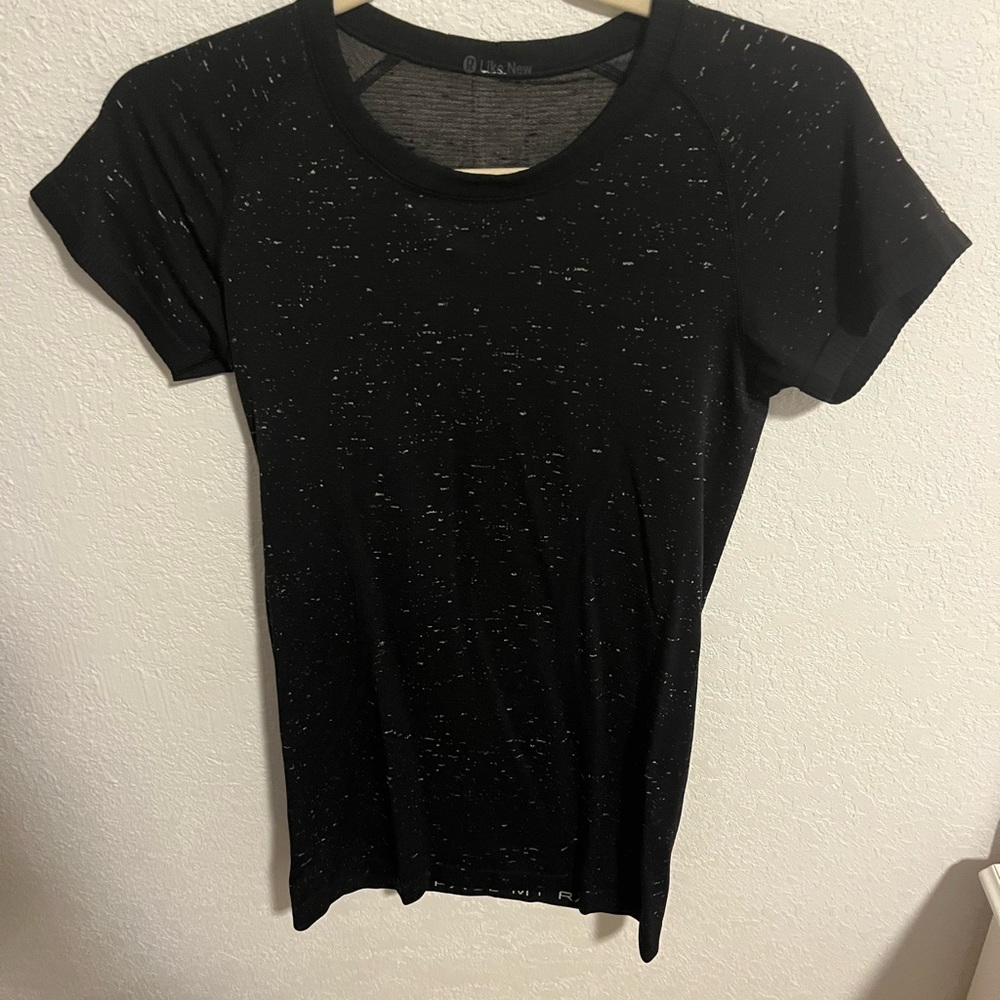 Lululemon Like New Black Swiftly!! - image 1